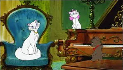 Comment s'appelle le chat de gouttière que Duchesse et les chatons rencontrent ?