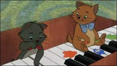 Au début du Disney, qui Madame Adelaïde attend-elle ?