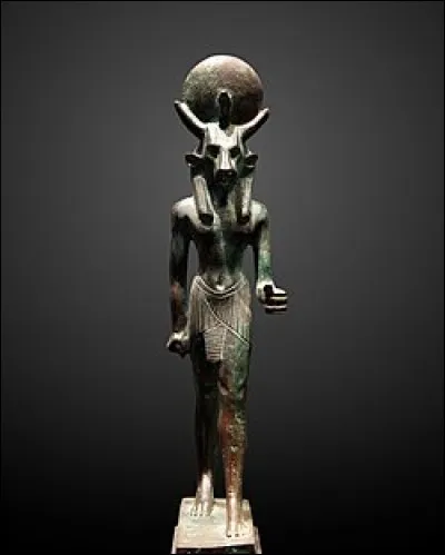 Il est apivore, il dévore...