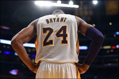 Dans quelle équipe de basket évoluait Kobe Bryant, victime d'un accident d'hélicoptère en 2020 ?