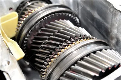 Qui a fait breveter la boîte de vitesse ?