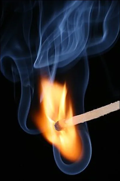 Les allumettes ont été inventées après le briquet. Vrai ou faux ?