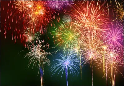Quelle couleur de feu d'artifices n'existe pas ?