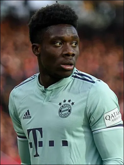 Alphonso Davies est un footballeur canadien jouant pour le Bayern de Munich au poste de latéral gauche. Combien de buts a-t-il marqués lors de la saison 2022-2023 de la Bundesliga ?