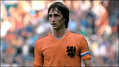Combien de fois Johan Cruyff a-t-il reçu le Ballon d'or ?