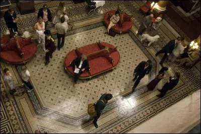 À quel genre de cinéma le film intitulé "Chambre 1408" appartient-il ?