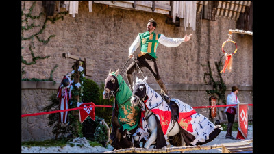 Que vient chercher Jeanne au Puy du Fou ?