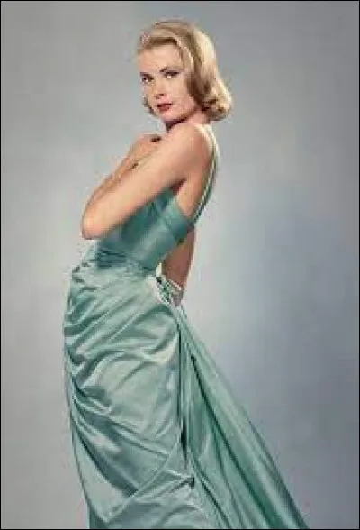 L'actrice Grace Kelly s'est-elle mariée avec le prince Rainier III en 1956 ?