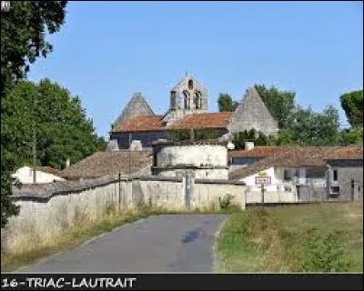 Nous terminons notre balade en Charente, à Triac-Lautrait. Nous sommes en région ...