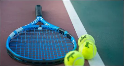 Quelle épreuve n'existe pas au tennis ?