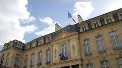 Politique et Institution : Qui assure la présidence de la République en cas de décès du président ?