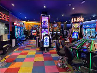 Que faut-il ajouter à "cas" pour obtenir le nom d'un lieu où l'on peut jouer à des jeux d'argent ?