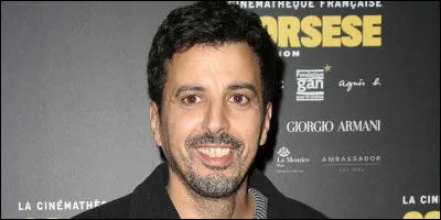 Cet homme est-il l'un des acteurs de la Comédie-Française ?