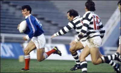 Qui fut le dernier adversaire des Bleus durant ce premier tour ?