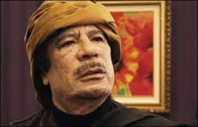 Politique et Société : Quel pays dirigeait de main de fer Mouammar Kadhafi ?
