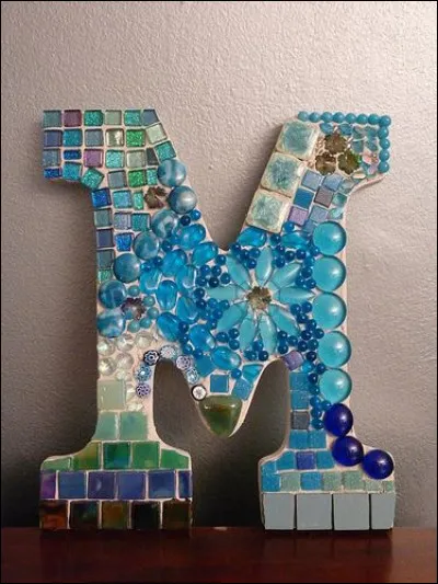 Mama : à quel interprète appartiennent les paroles de la chanson "Oh mon Dieu, laissez-les moi, les beaux yeux de la Mama" ?