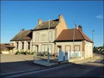 Je vous propose de rester en Bourgogne-Franche-Comté et de partir à Fouchères. Commune de l'arrondissement de Sens, elle se situe dans le département ...