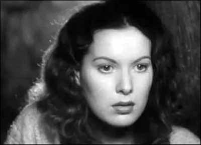 Qui est cette actrice irlandaise qui joue un des rôles principaux dans le film ''Qu'elle était verte ma vallée'' ?