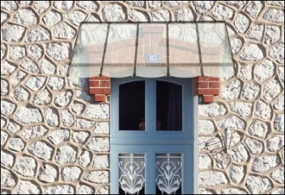 Quel noble titre porte ce auvent ?