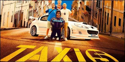 Qui possède le Taxi au début du film Taxi 5 ?