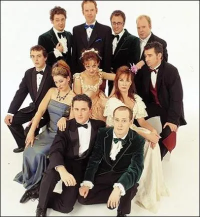 Sur quelle chane tait diffus, trs tard dans la nuit, l'excellente srie humoristique SkitHOUSE rebaptis Chez les dingues en France ?