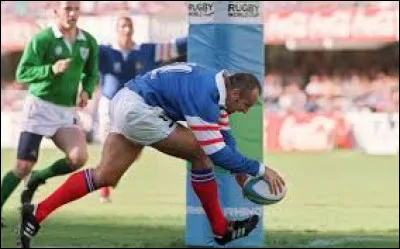 Qui fut l'adversaire des Bleus en 1/4 de finale ?