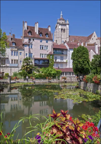 Dole est une ville du département du Jura.