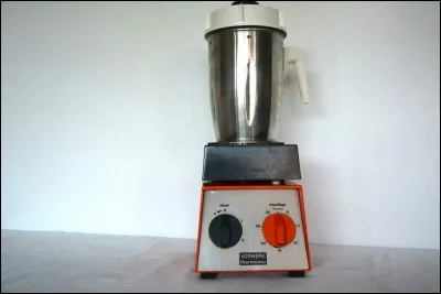 En 1971, le tout premier Thermomix a été créé. Pourquoi les anciens appareils de Vorwerk ne portaient-ils pas déjà le nom de "Thermomix" ?