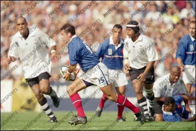 Qui fut leur dernier adversaire lors de ce premier tour ?