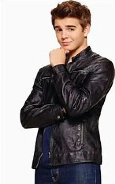 Jack Griller joue Max thundermans.