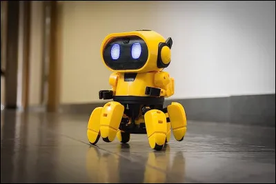 Tu es seul dans un endroit inconnu... Que fais-tu ?