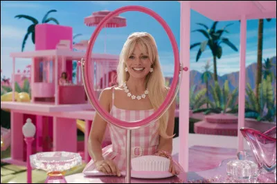 Quel acteur tient le rôle de Ken aux côtés de Margot Robbie dans le film "Barbie" ?