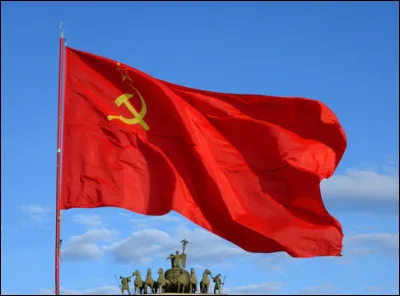 L'Union Soviétique s'est dissoute le 26 décembre...