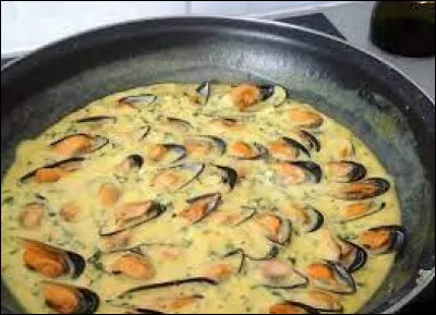 De quel département la mouclade est-elle originaire ?