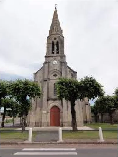 Voici l'église Sainte-Marie-Madeleine, à La Villedieu. Village Charentais-Maritime, sur un des chemins de Compostelle, il se situe en région ...