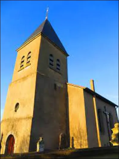 Vous avez sur cette image l'église Saint-Étienne, à Riche. Village Mosellan, dans le Saulnois, il se situe en région ...
