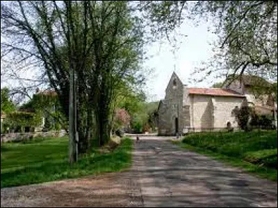 Village de l'arrondissement de Nontron, dans le parc naturel régional Périgord-Limousin, Soudat se situe dans le département ...