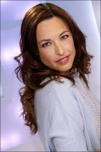 Avec quel chanteur Natasha St Pier partage-t-elle un duo sur la chanson "Mourir demain" en 2004 ?