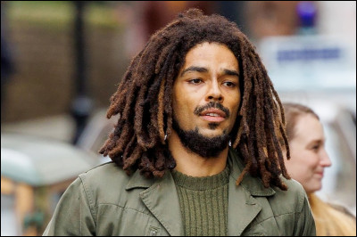 Facile : « La musique peut rendre les hommes… »
Bob Marley
