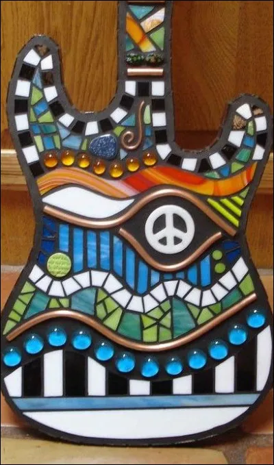 Il chantait "700 millions de Chinois et moi, et moi, et moi !" :