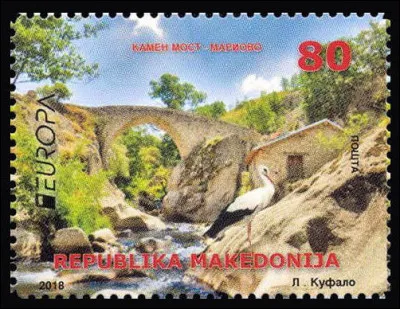 Ce pont fut à l'origine en bois : on le reconstruisit en pierre, mais pour quelle raison ?