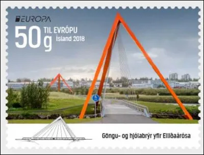 Ce n'est pas pour vous chercher des poux au lieu de ponts, mais comment se nomme la rivière enjambée par cette passerelle piéton-cycles non loin de Reykjavik ?