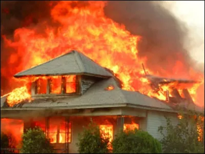 Quand le feu se déclenche dans une maison, il peut doubler de volume en une minute.