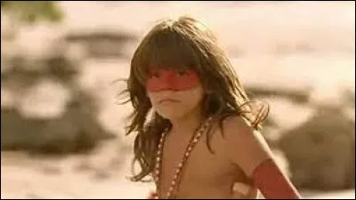 Cinéma : Que veut dire ''Mimi-Siku'', personnage que l'on peut voir dans le film ''Un Indien dans la ville'' ?