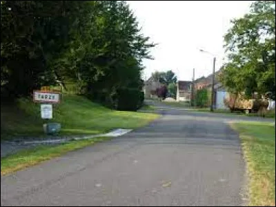 Village du Grand-Est, dans l'arrondissement de Charleville-Mézières, Tarzy se situe dans le département ...
