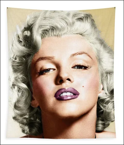 À la fin de quel film peut-on entendre la réplique "Personne n'est parfait" ?