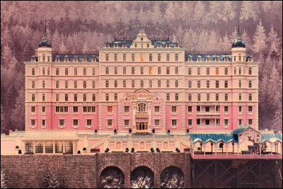 "The Grand Budapest Hotel" est un long-métrage mis en scène par Tim Burton.