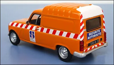 Quel est le métier exercé par le propriétaire de cette Renault R4 ?