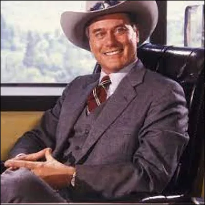 Médias et Divertissements : Quelles initiales porte ce personnage de la série Dallas ?