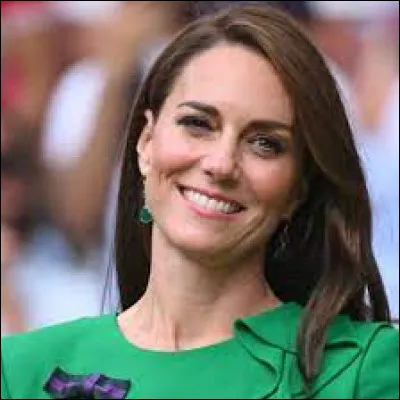 Médias et Divertissements : En épousant le prince Williams, quel titre a obtenu Kate Middleton ?